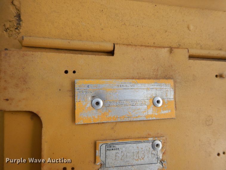 image for item HP9554 1973 Caterpillar D4D  dozer