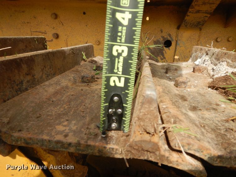 image for item HP9554 1973 Caterpillar D4D  dozer