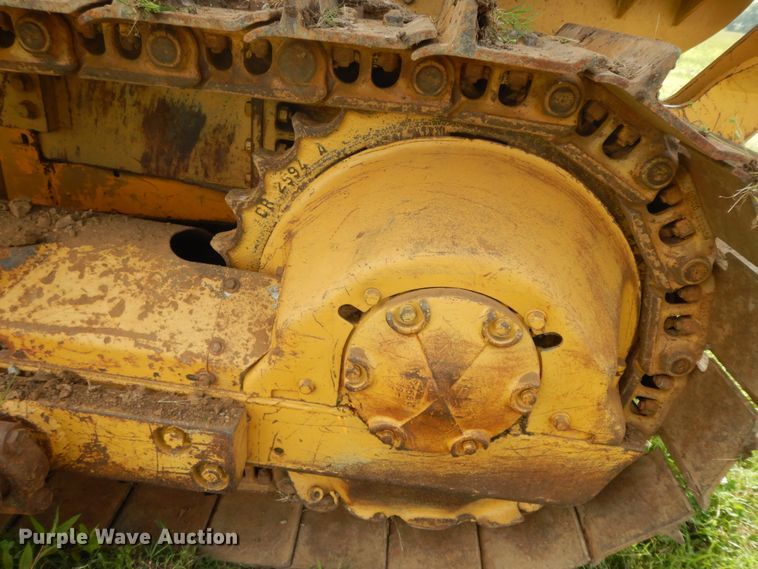 image for item HP9554 1973 Caterpillar D4D  dozer