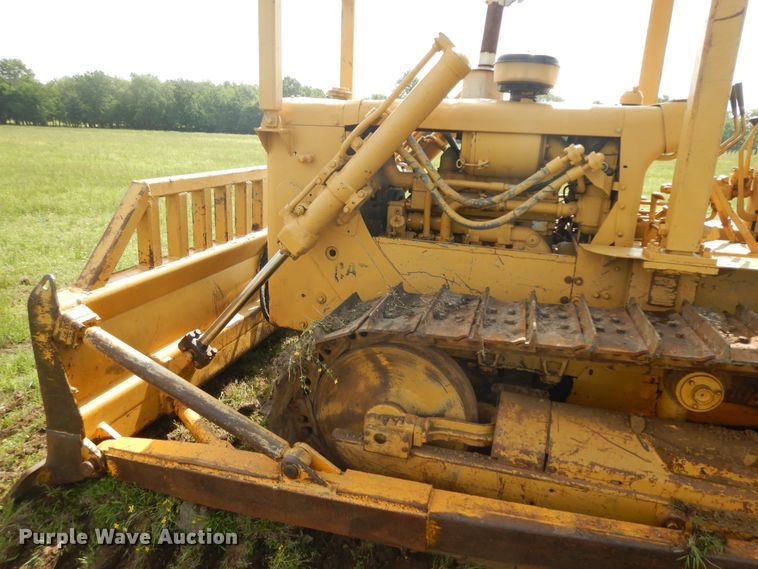 image for item HP9554 1973 Caterpillar D4D  dozer