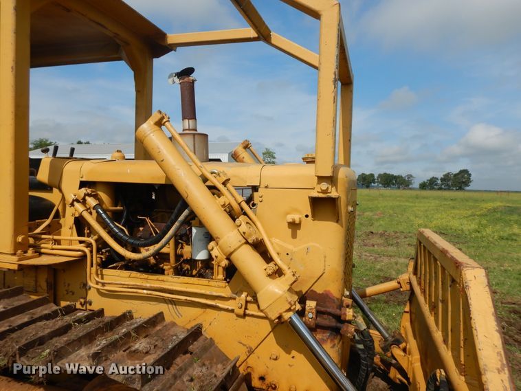 image for item HP9554 1973 Caterpillar D4D  dozer