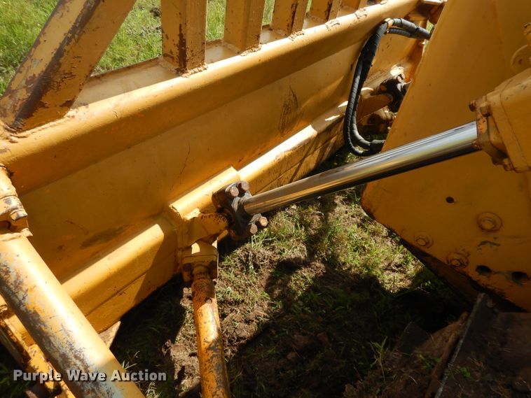 image for item HP9554 1973 Caterpillar D4D  dozer