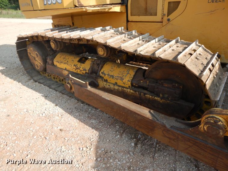 image for item HP9564 2002 John Deere 750C LT Series II  dozer