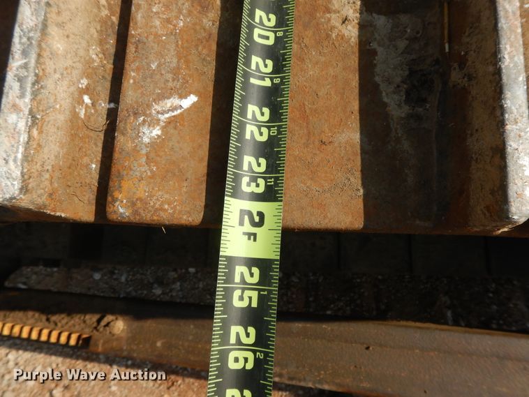 image for item HP9564 2002 John Deere 750C LT Series II  dozer