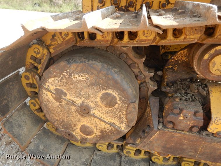 image for item HP9564 2002 John Deere 750C LT Series II  dozer