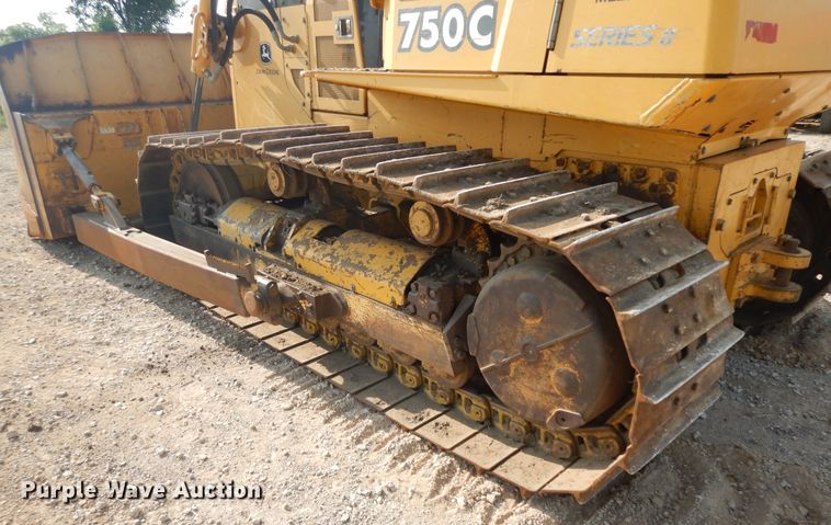 image for item HP9564 2002 John Deere 750C LT Series II  dozer
