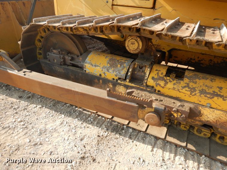 image for item HP9564 2002 John Deere 750C LT Series II  dozer