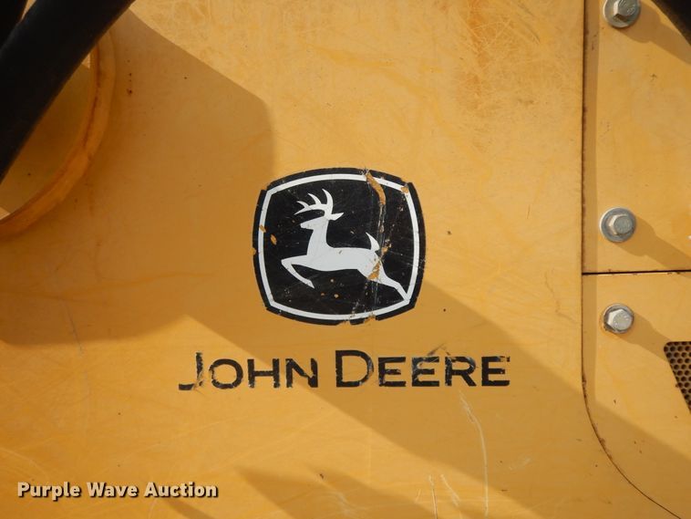 image for item HP9564 2002 John Deere 750C LT Series II  dozer