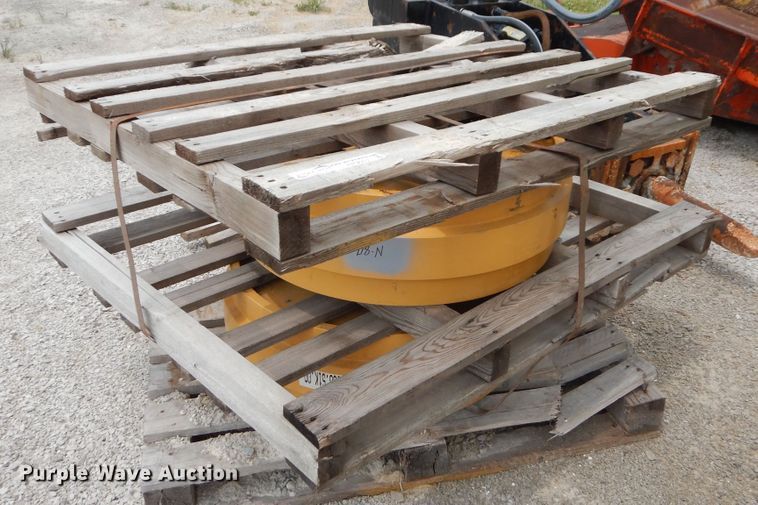 image for item HP9603 Caterpillar D8N  idlers