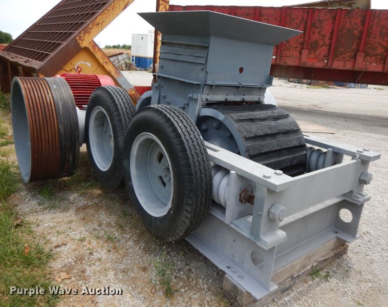 image for item HP9604 Cedarapids 3025  roll crusher