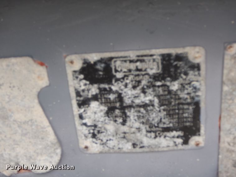 image for item HP9604 Cedarapids 3025  roll crusher