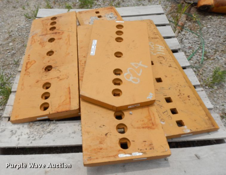 image for item HP9609 Caterpillar end bits