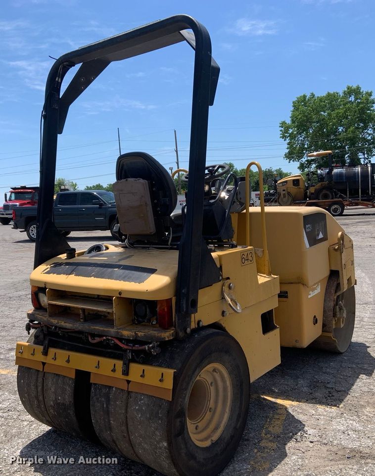 image for item IF9254 2010 Caterpillar CC34  single drum roller