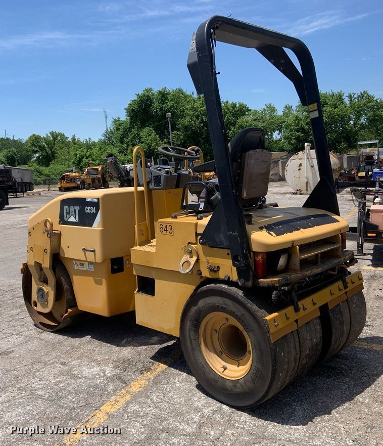 image for item IF9254 2010 Caterpillar CC34  single drum roller