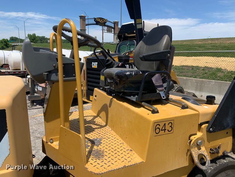 image for item IF9254 2010 Caterpillar CC34  single drum roller