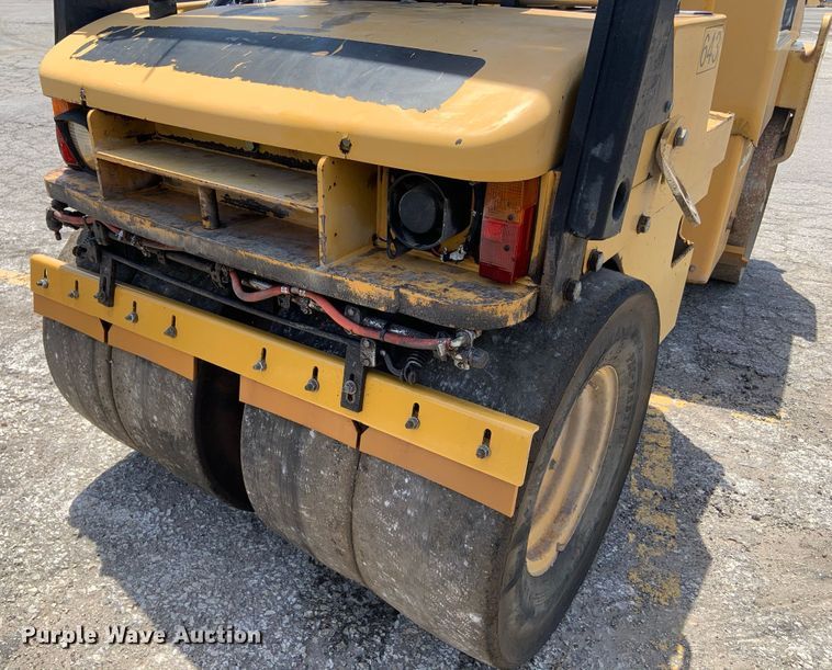 image for item IF9254 2010 Caterpillar CC34  single drum roller