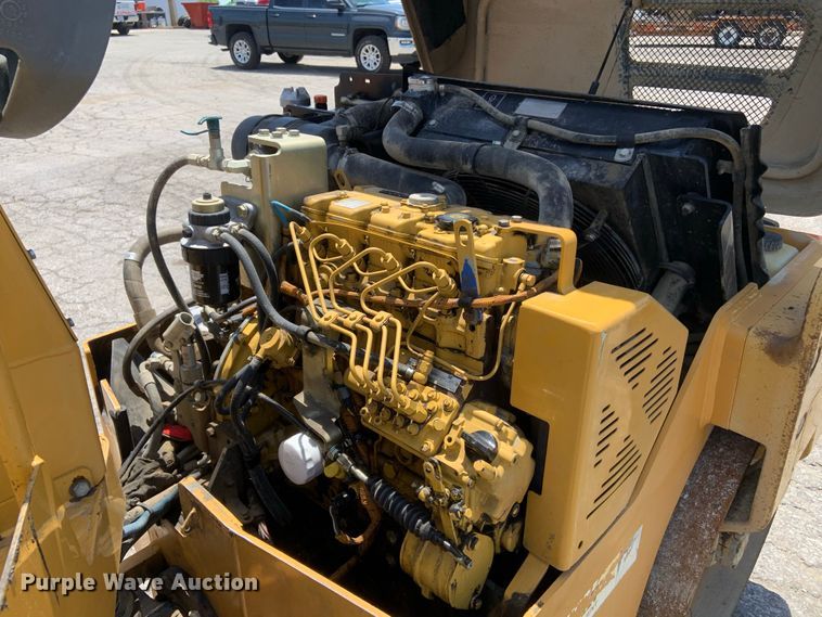 image for item IF9254 2010 Caterpillar CC34  single drum roller