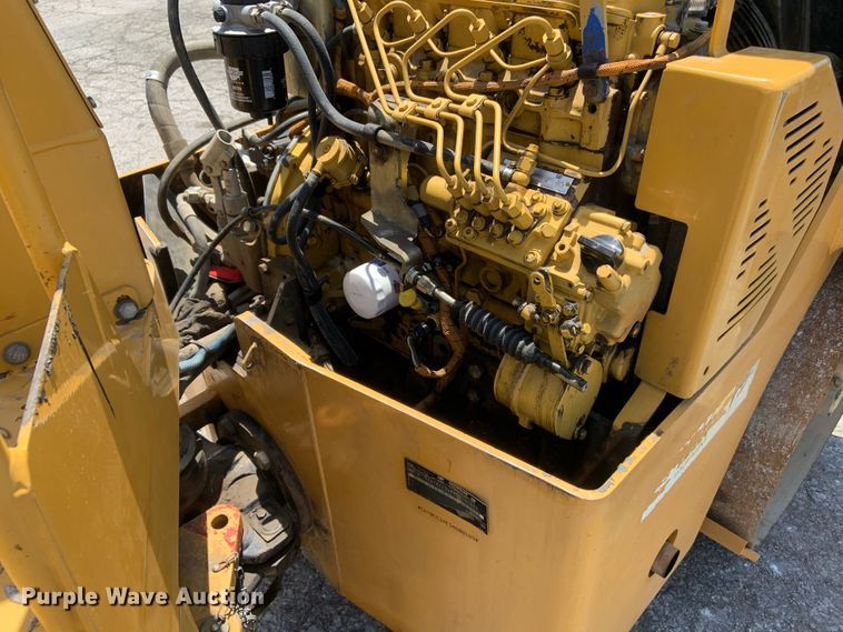 image for item IF9254 2010 Caterpillar CC34  single drum roller