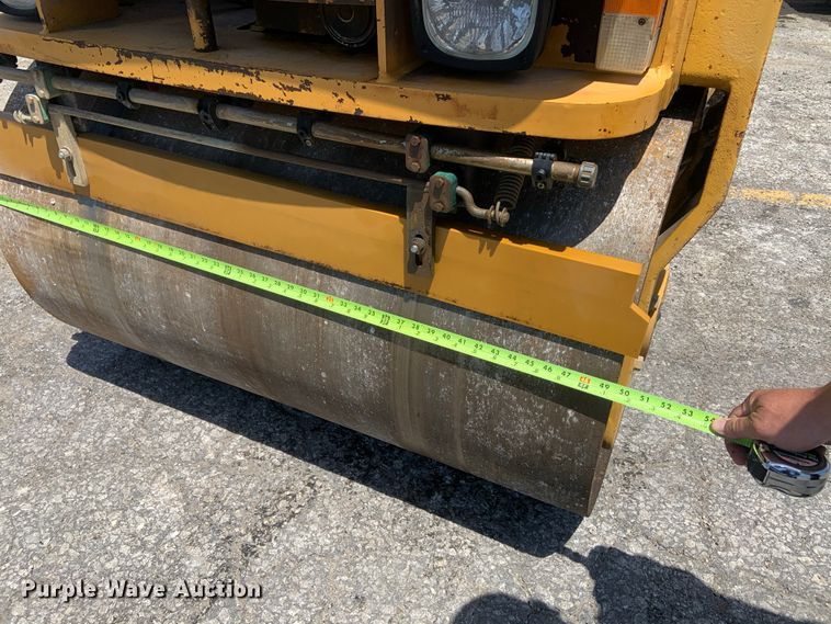 image for item IF9254 2010 Caterpillar CC34  single drum roller