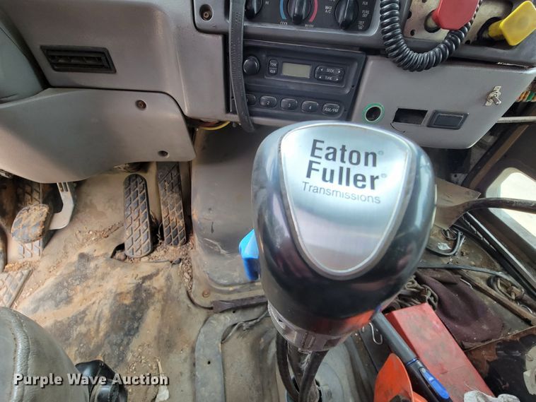 image for item IF9843 1999 Sterling A9500  roll-off container truck