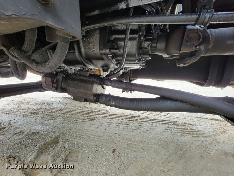 image for item IF9843 1999 Sterling A9500  roll-off container truck