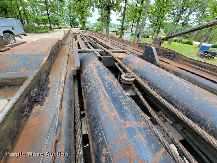 image for item IF9843 1999 Sterling A9500  roll-off container truck