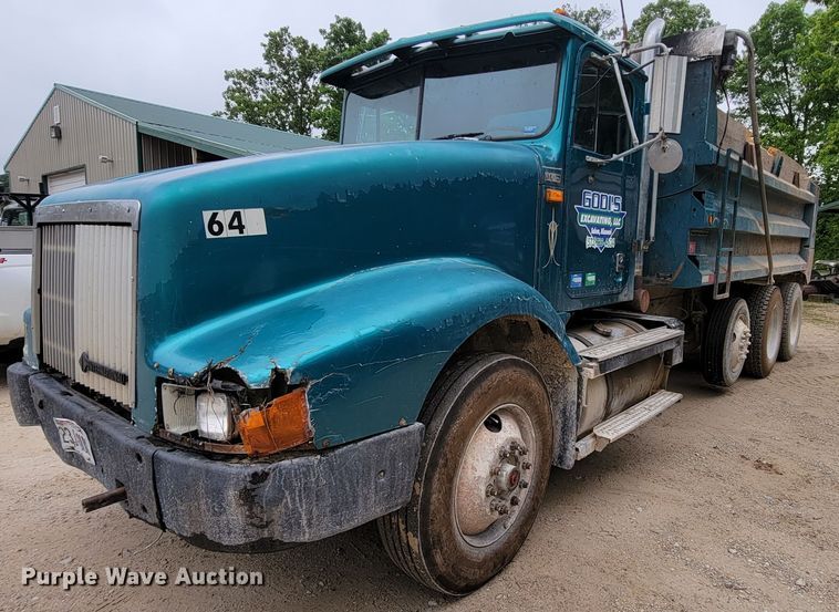 image for item IF9845 1994 International 9400  dump truck