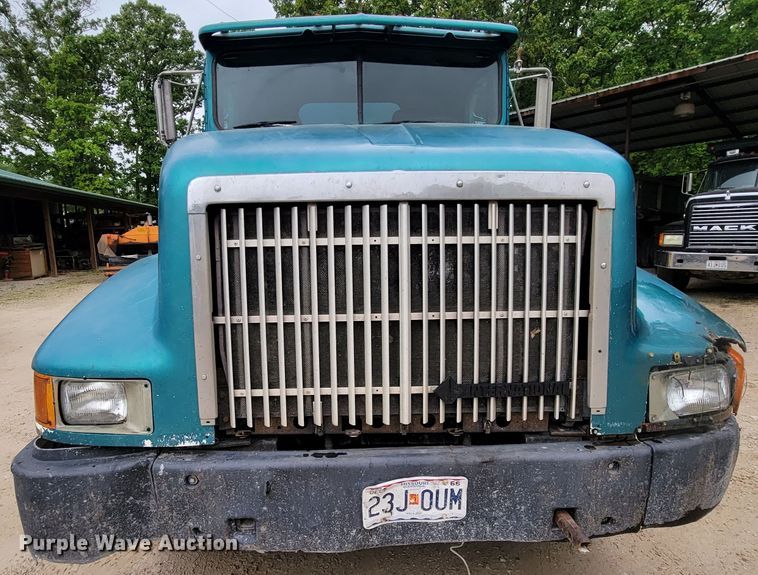 image for item IF9845 1994 International 9400  dump truck