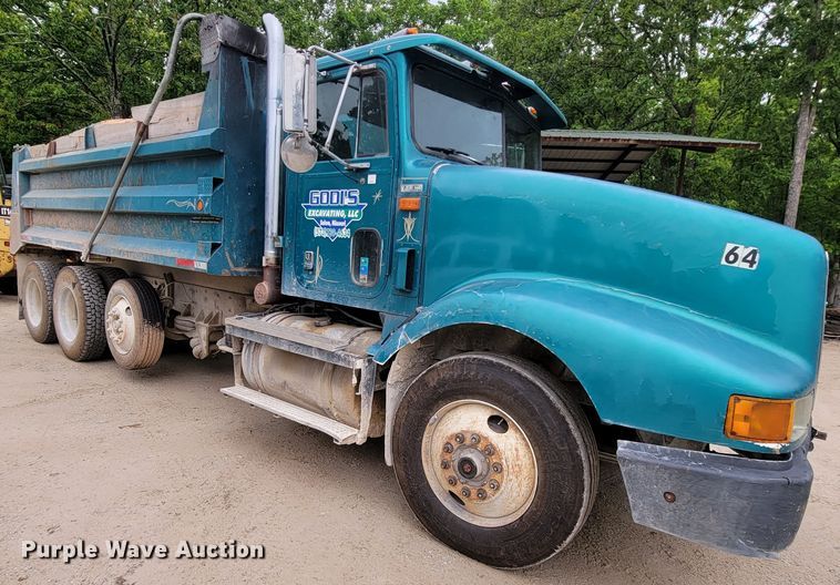 image for item IF9845 1994 International 9400  dump truck