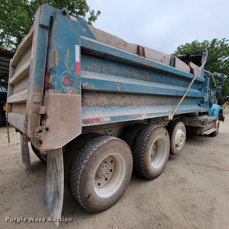 image for item IF9845 1994 International 9400  dump truck