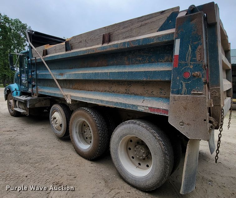 image for item IF9845 1994 International 9400  dump truck