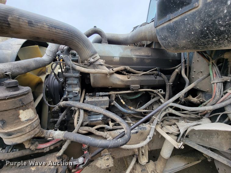 image for item IF9845 1994 International 9400  dump truck