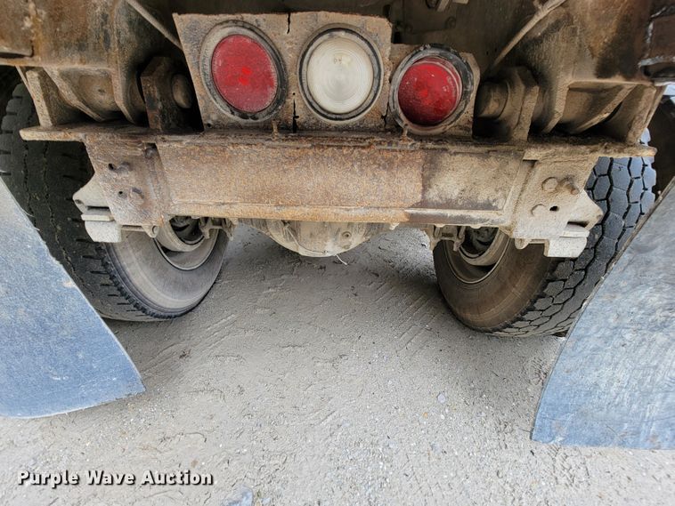 image for item IF9845 1994 International 9400  dump truck