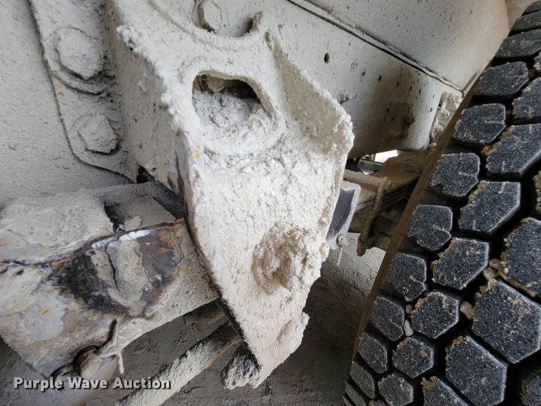 image for item IF9845 1994 International 9400  dump truck