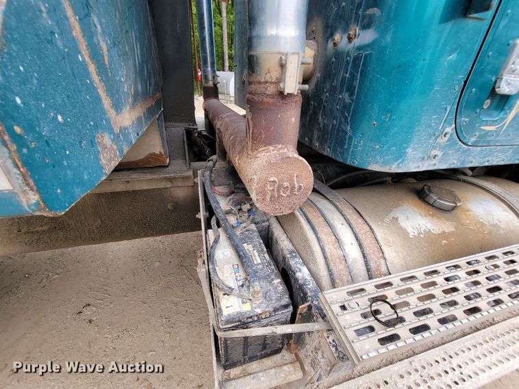 image for item IF9845 1994 International 9400  dump truck