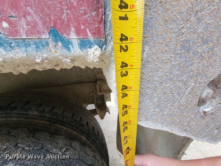 image for item IF9845 1994 International 9400  dump truck