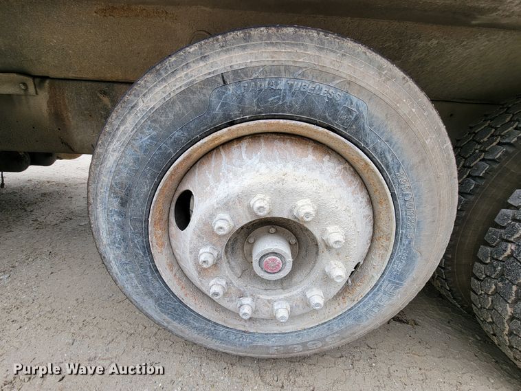 image for item IF9845 1994 International 9400  dump truck