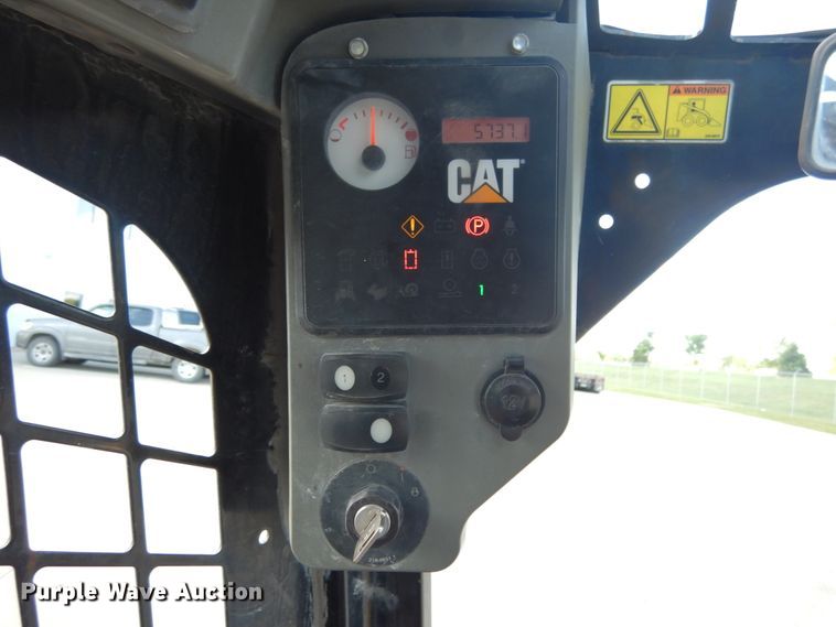 image for item II9497 2007 Caterpillar 262C  skid steer loader