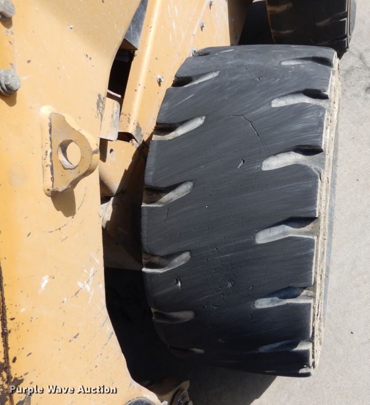 image for item II9497 2007 Caterpillar 262C  skid steer loader