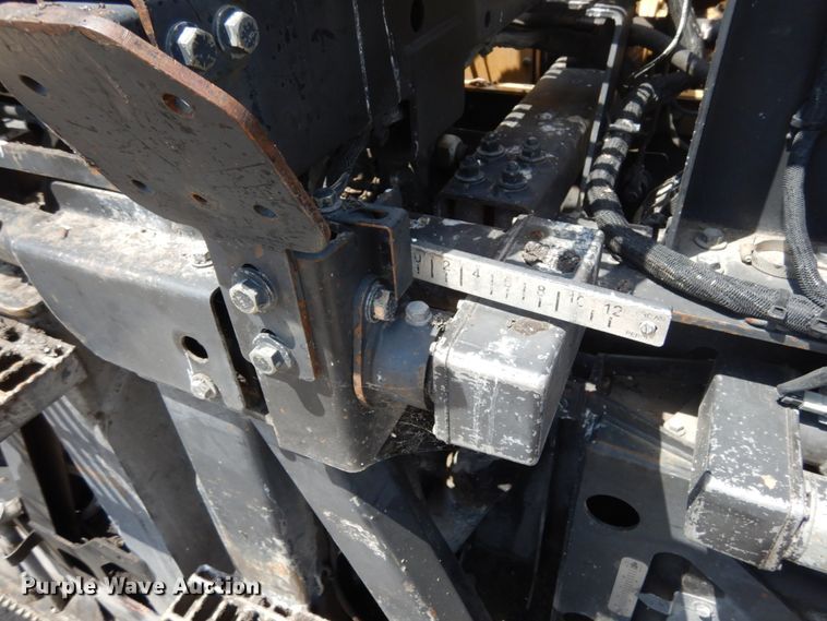 image for item II9514 2005 Caterpillar AP-655C  paver