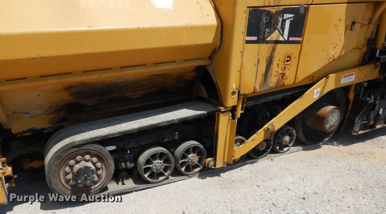 image for item II9514 2005 Caterpillar AP-655C  paver