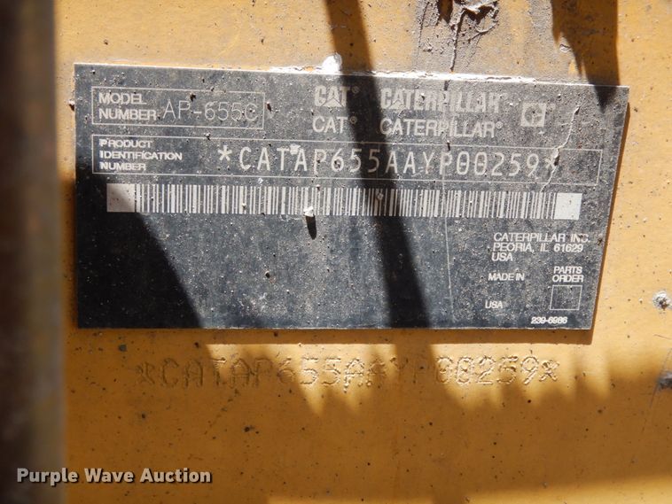 image for item II9514 2005 Caterpillar AP-655C  paver