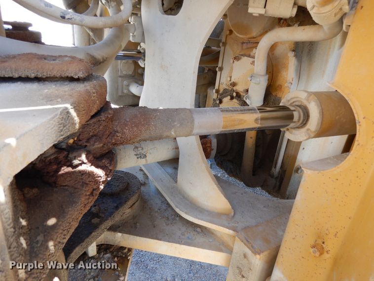 image for item II9520 1999 Caterpillar 980G  wheel loader