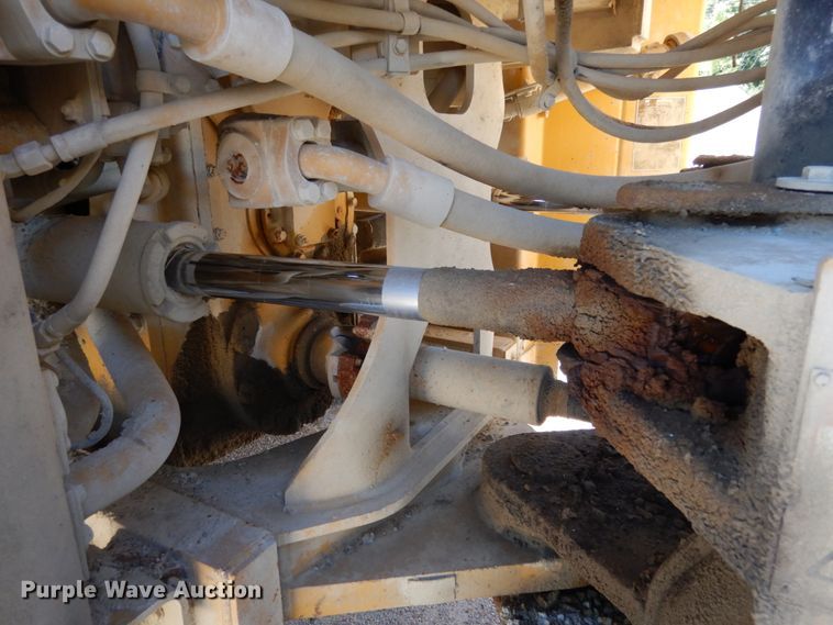 image for item II9520 1999 Caterpillar 980G  wheel loader