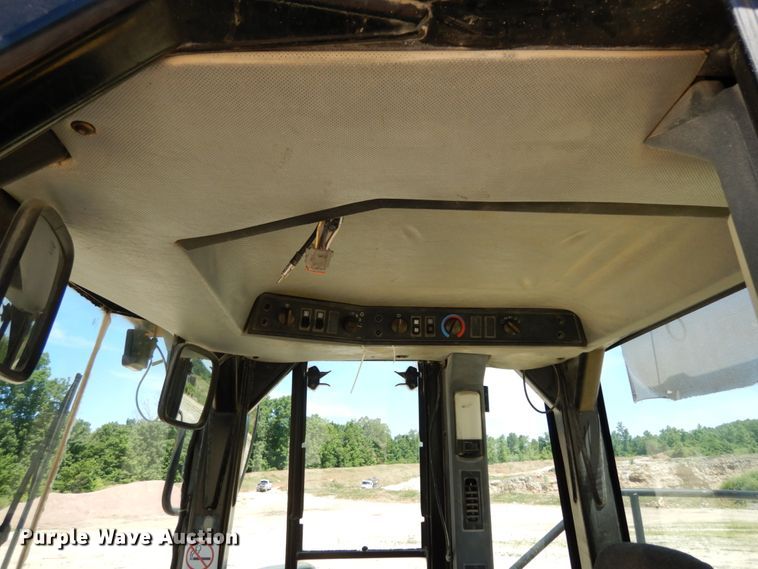 image for item II9520 1999 Caterpillar 980G  wheel loader