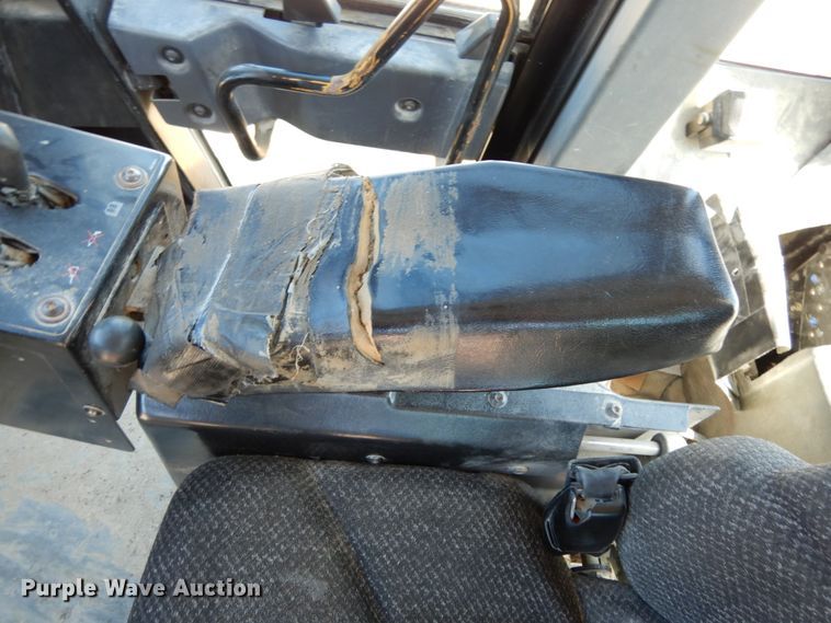 image for item II9520 1999 Caterpillar 980G  wheel loader