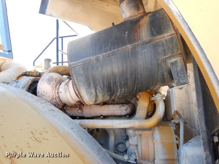 image for item II9520 1999 Caterpillar 980G  wheel loader