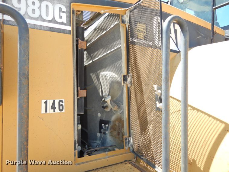 image for item II9520 1999 Caterpillar 980G  wheel loader