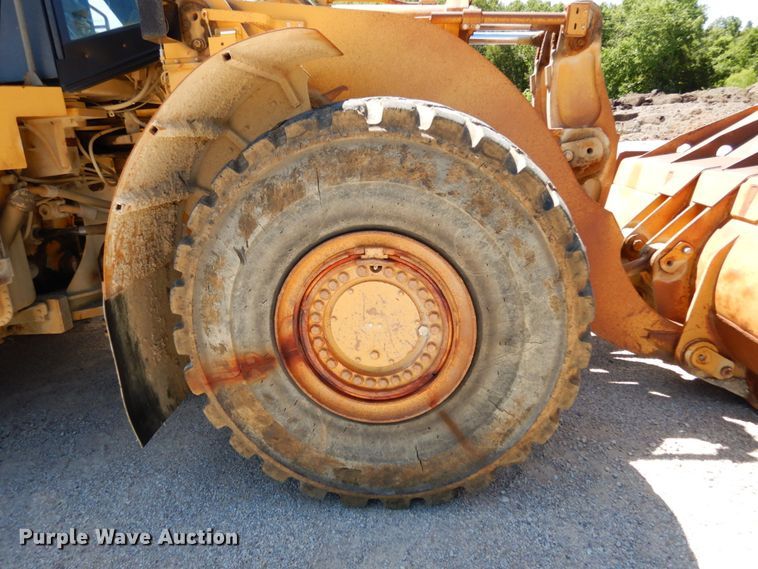 image for item II9520 1999 Caterpillar 980G  wheel loader