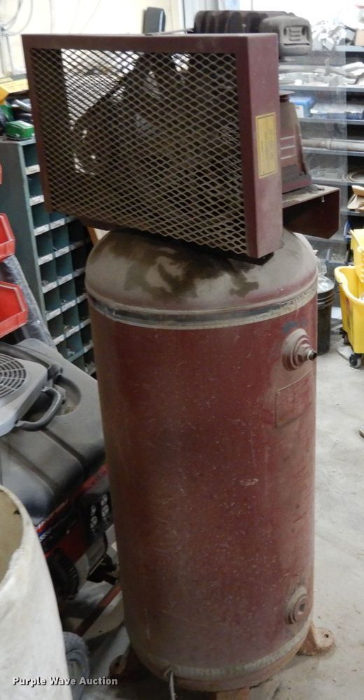 image for item II9521 Classic Compressor CA516039V1  air compressor